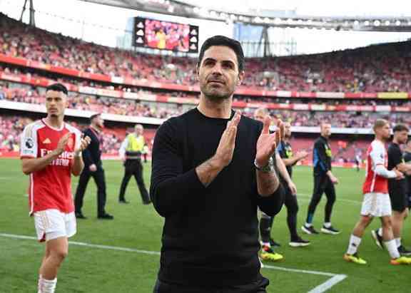 Premier League Roundup: Bournemouth Rise, Arsenal Milestone, and United Pressure